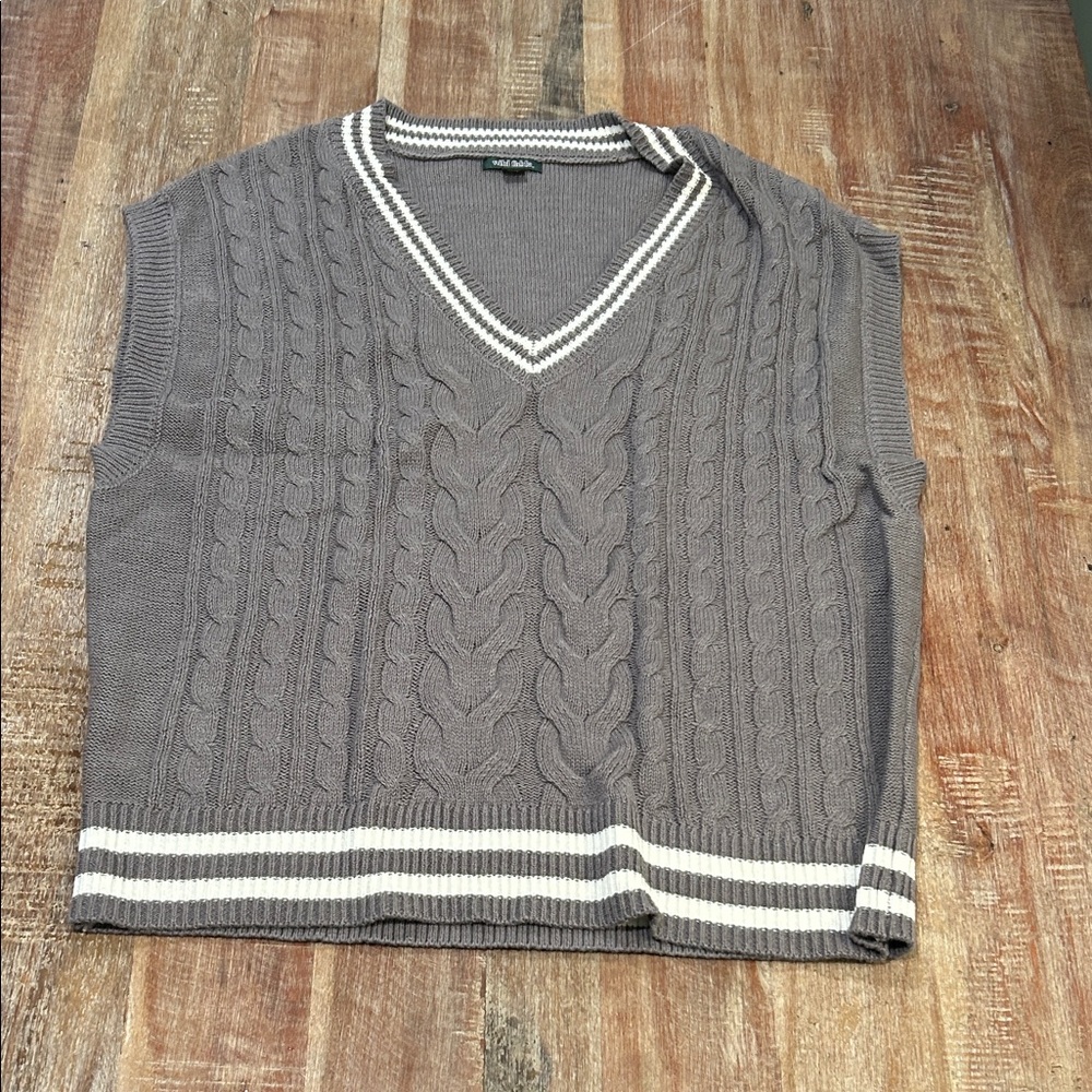 Wild Fable Gray V-Neck Cable Knit Sweater Vest with White Stripe Trim